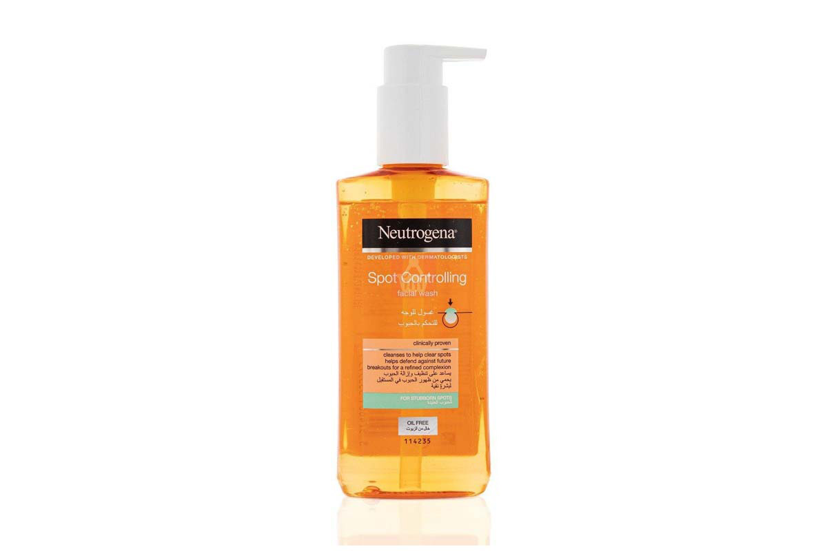 NEUTROGENA SPOT CONTROLLING OIL FREE FACIAL WASH 200 ML - Milano Pharmacy